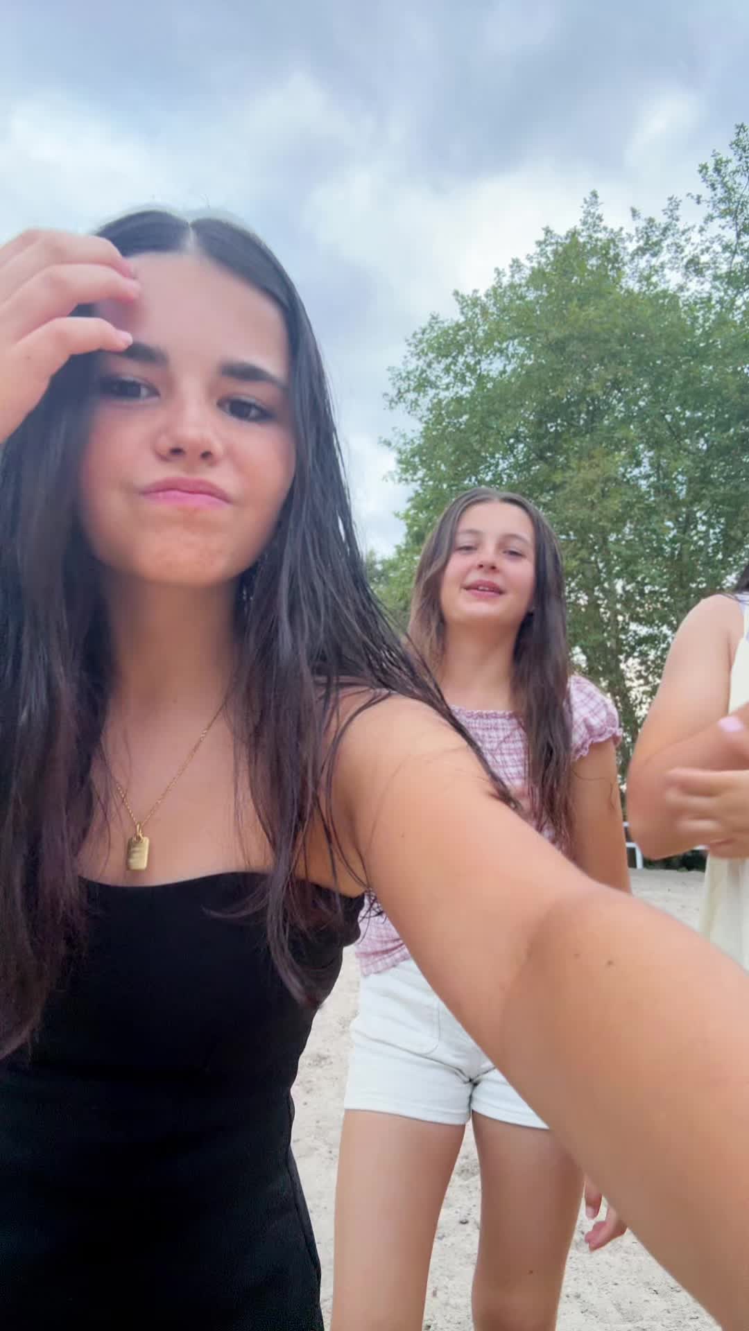 @elenita