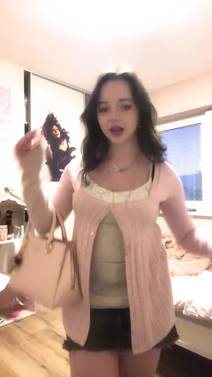 @🧁🪽