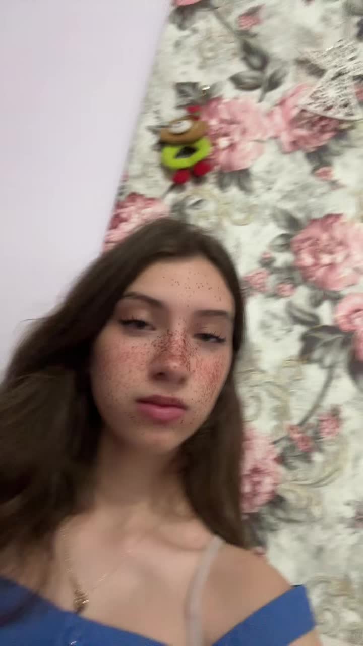 @Poli