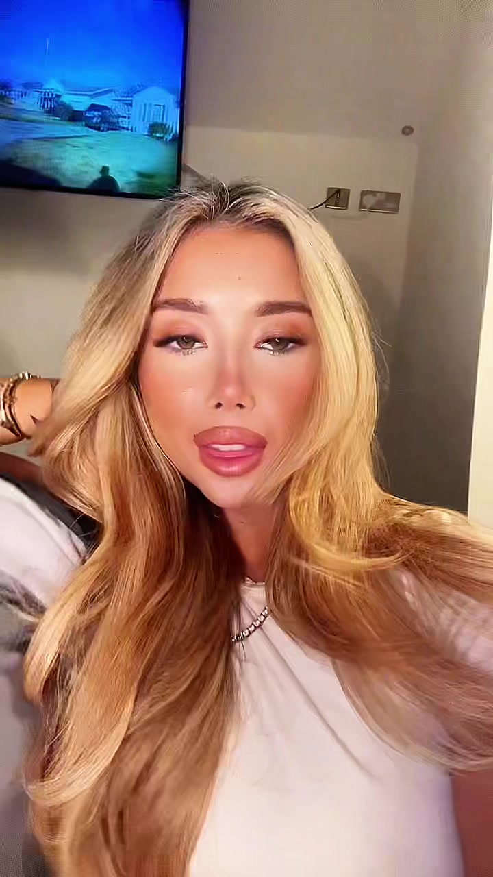 @courtneymaddenx