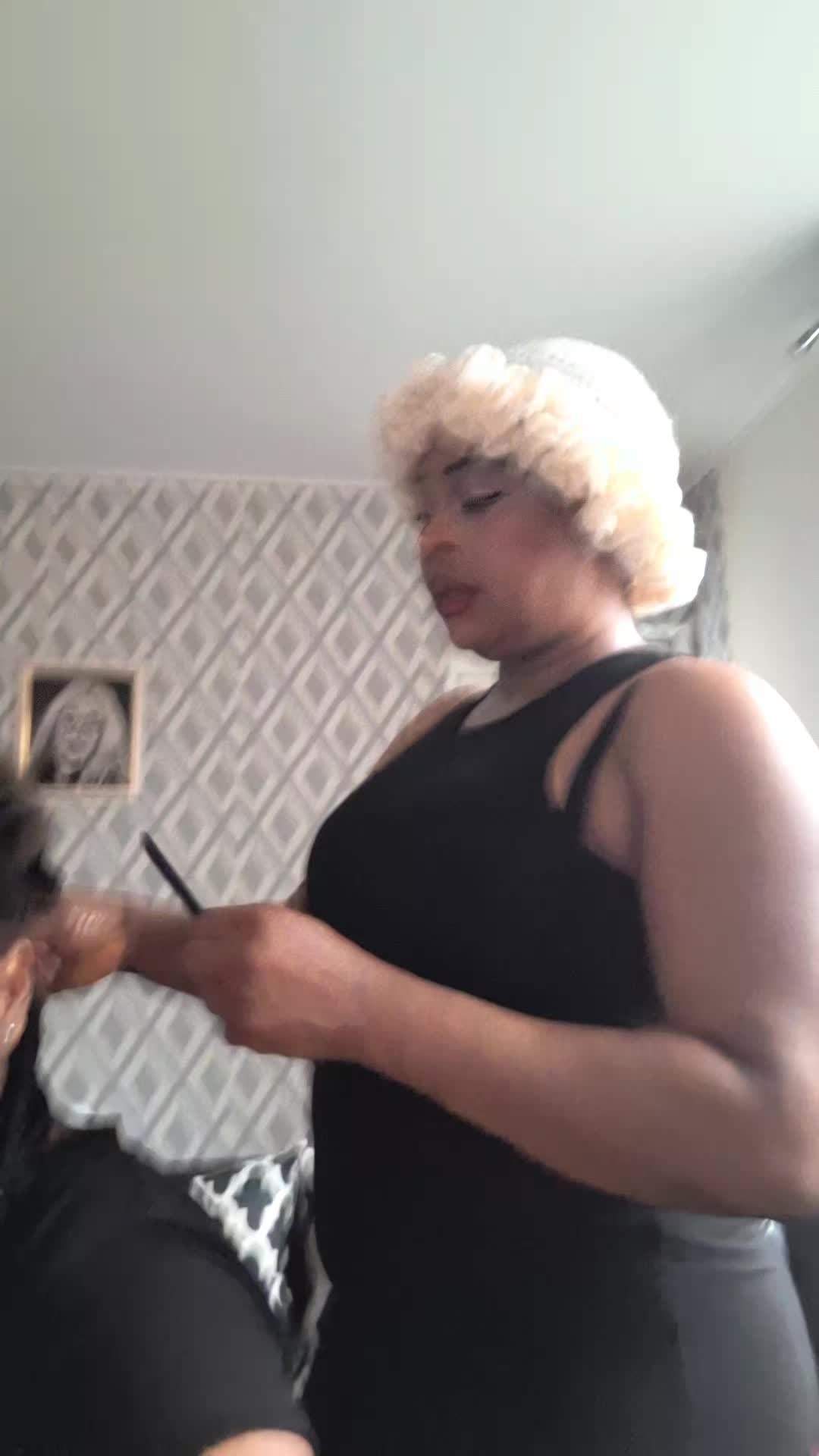 @...