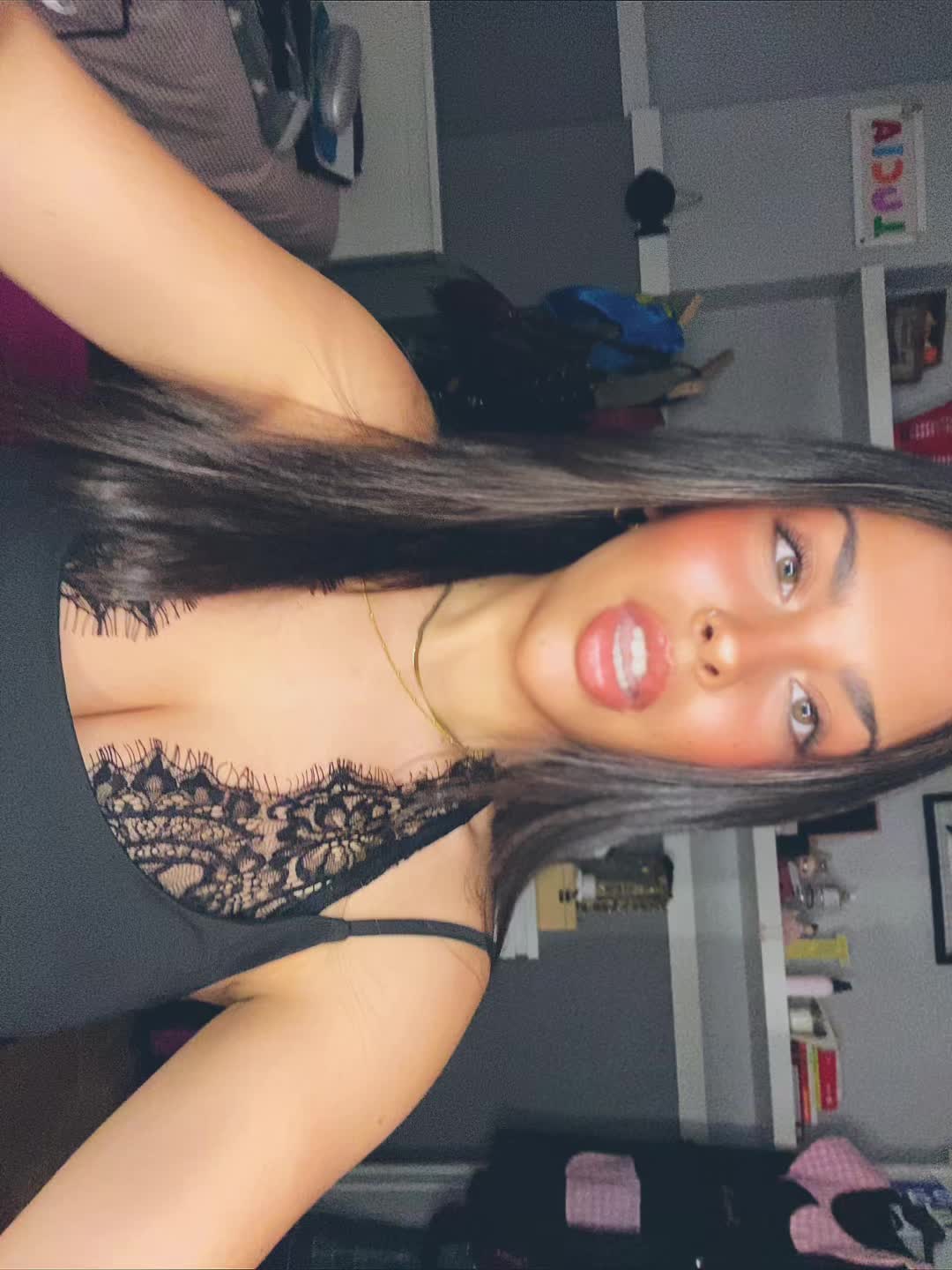 @Luc&iacute;a Men&eacute;ndez