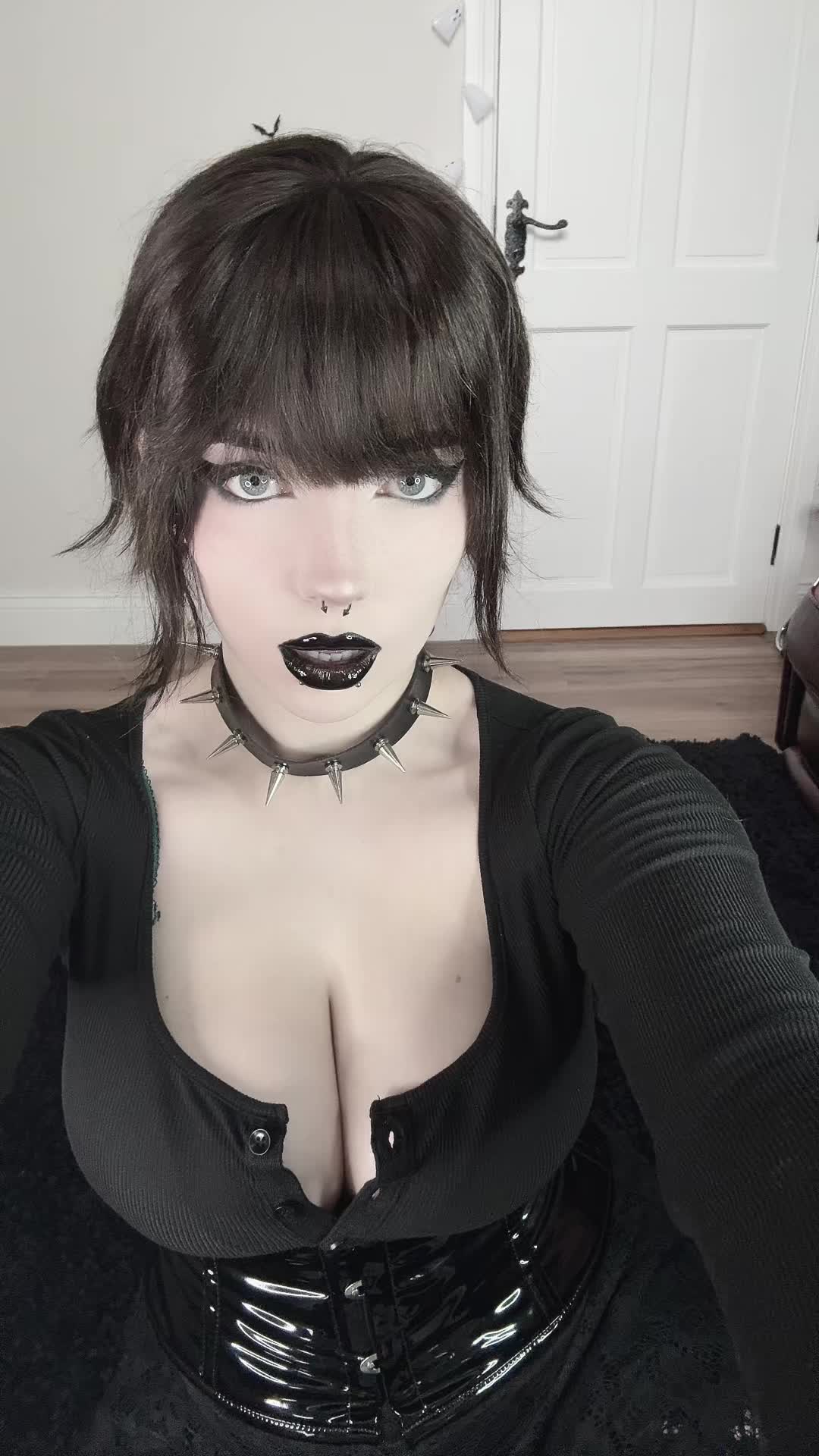 @Cutiegothxo