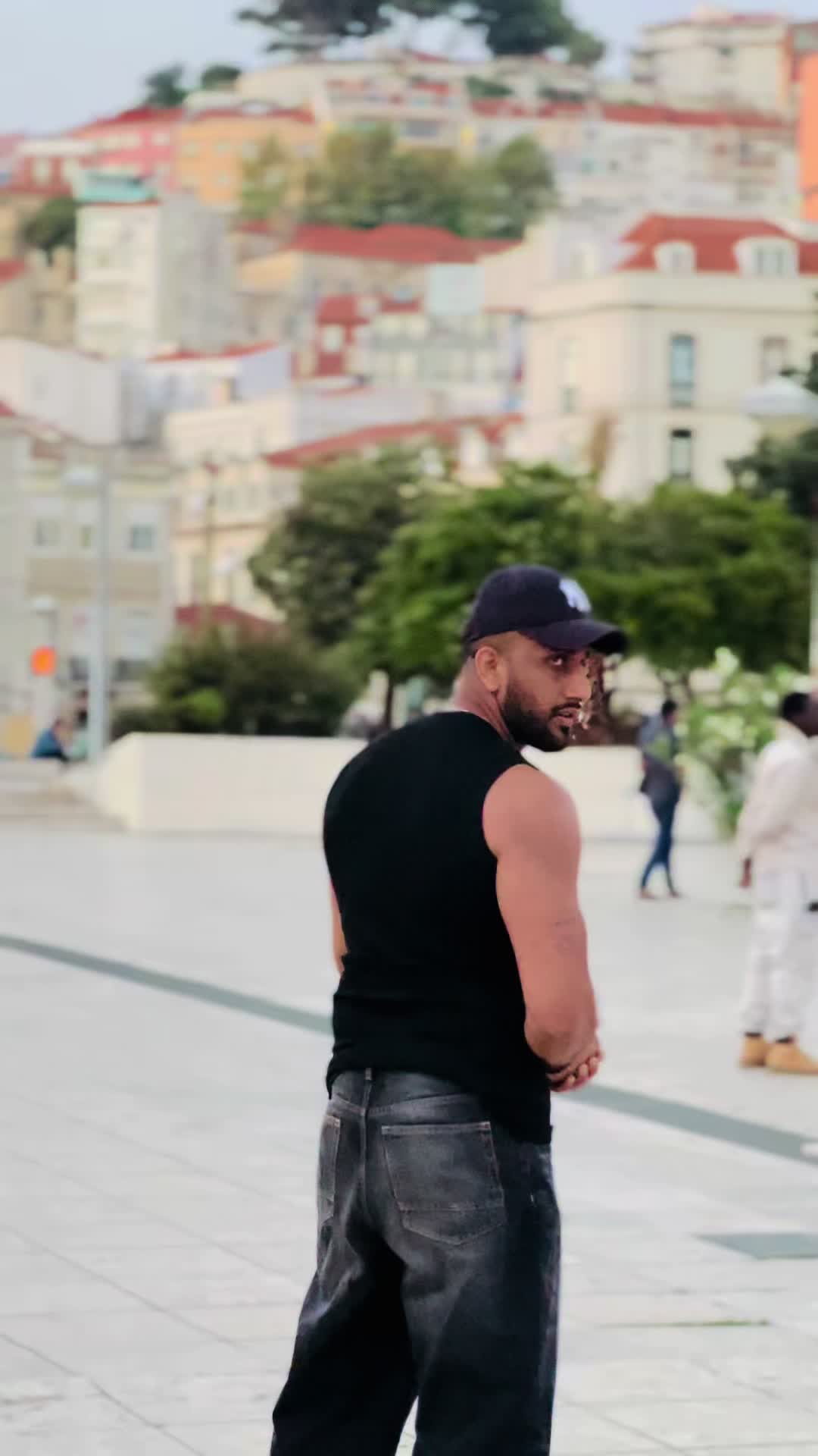 @Roman ♥️🇵🇰