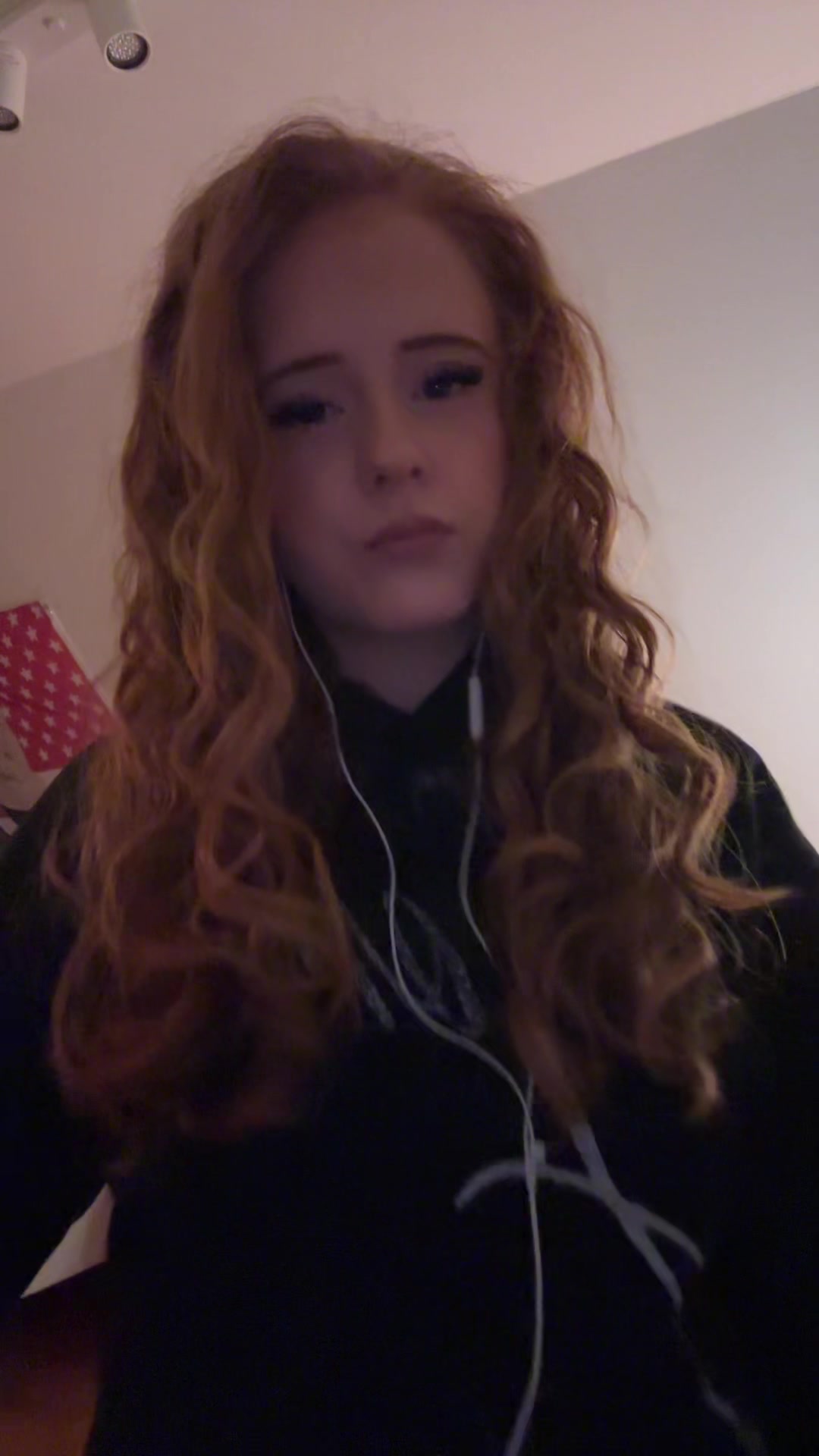 @𝒿𝓊𝓁𝒾𝑒🫰🏼