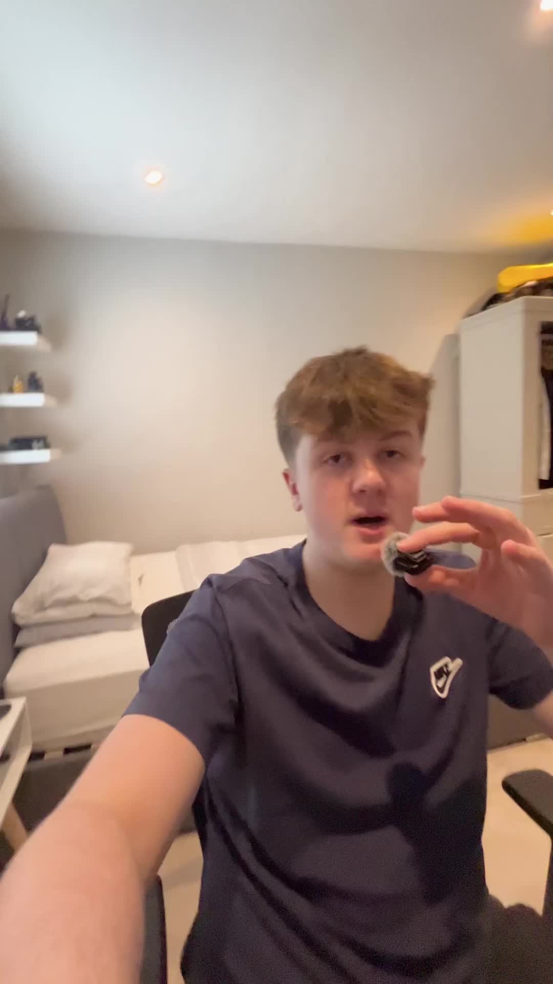 @Itslouyt