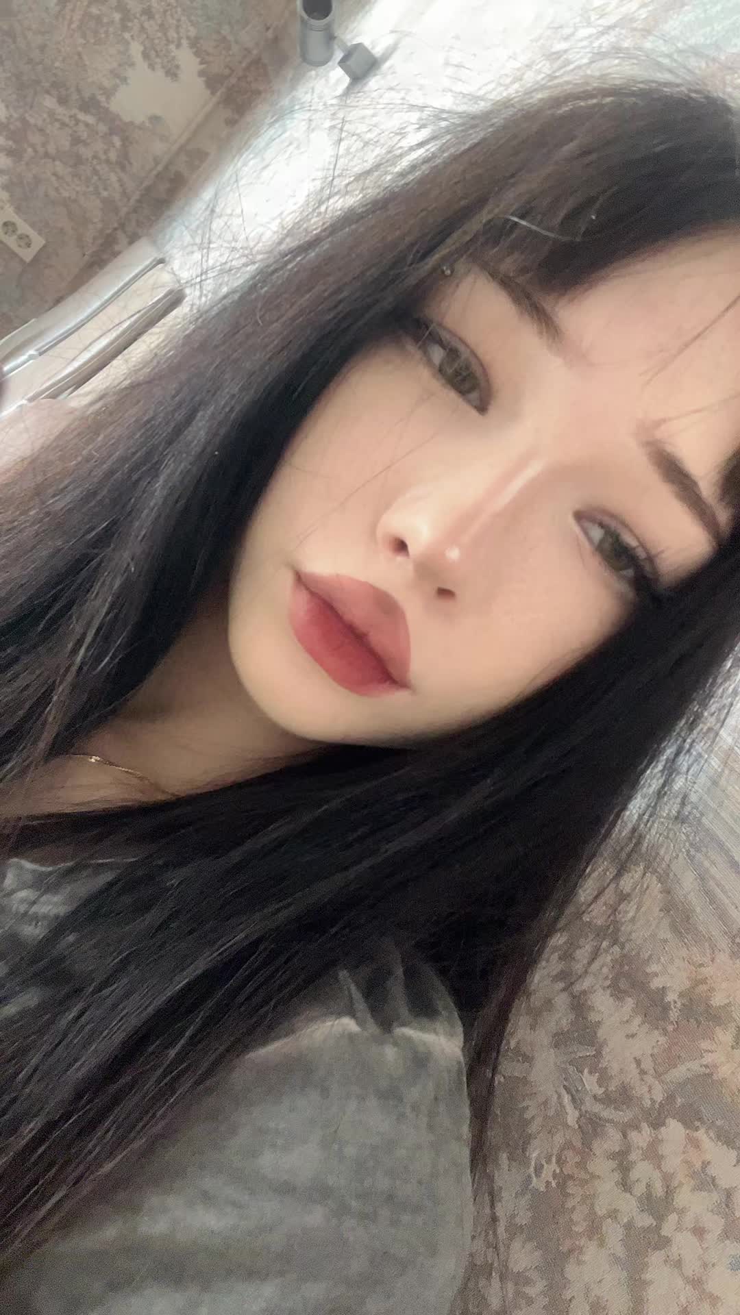 @luvyouraura