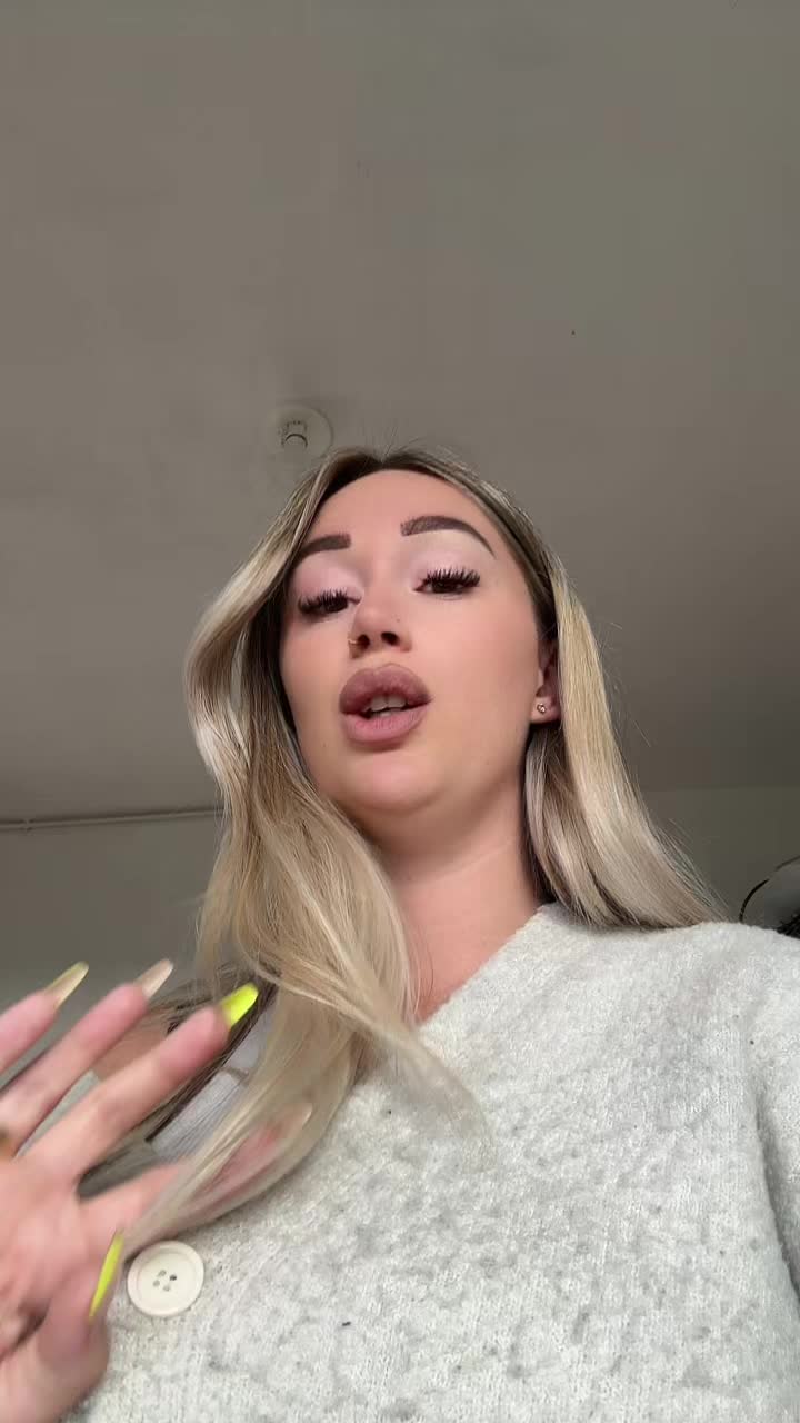 @Emelinelamiss