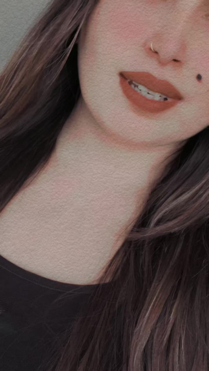 @missqueen2064