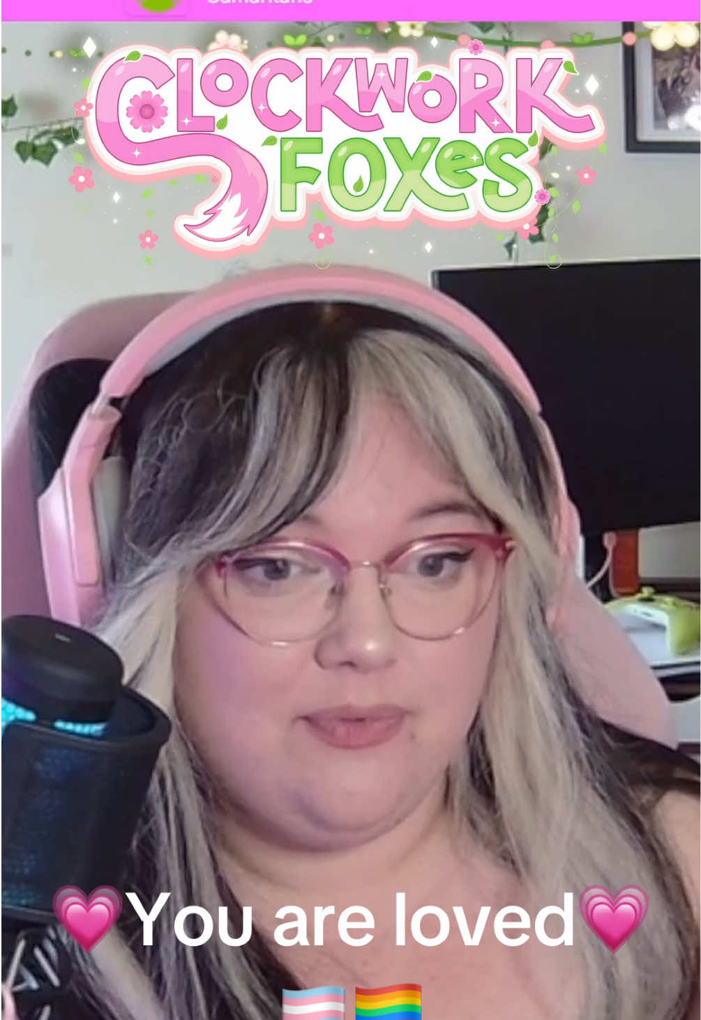 @clockworkfoxes | streamer