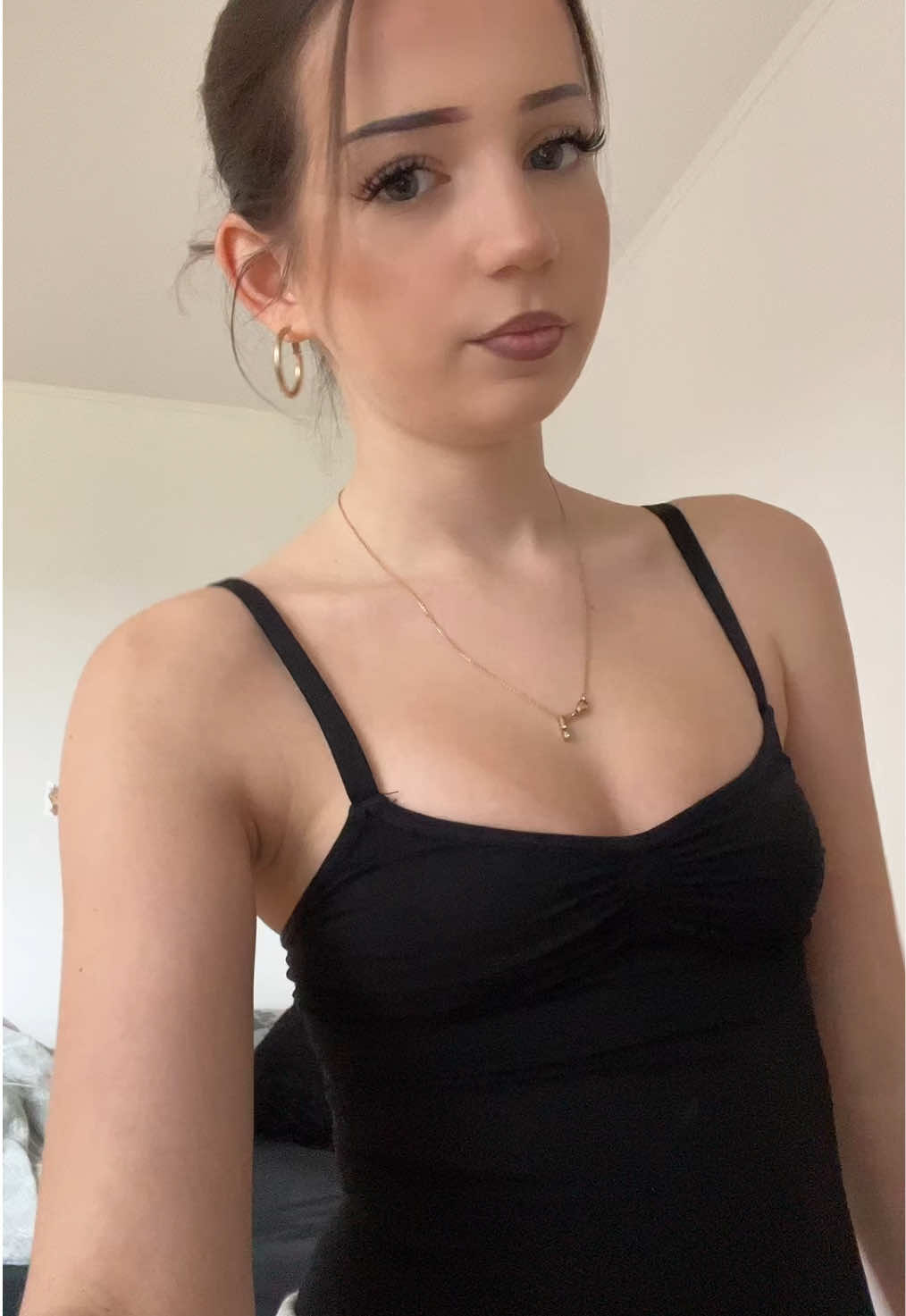 @Bella