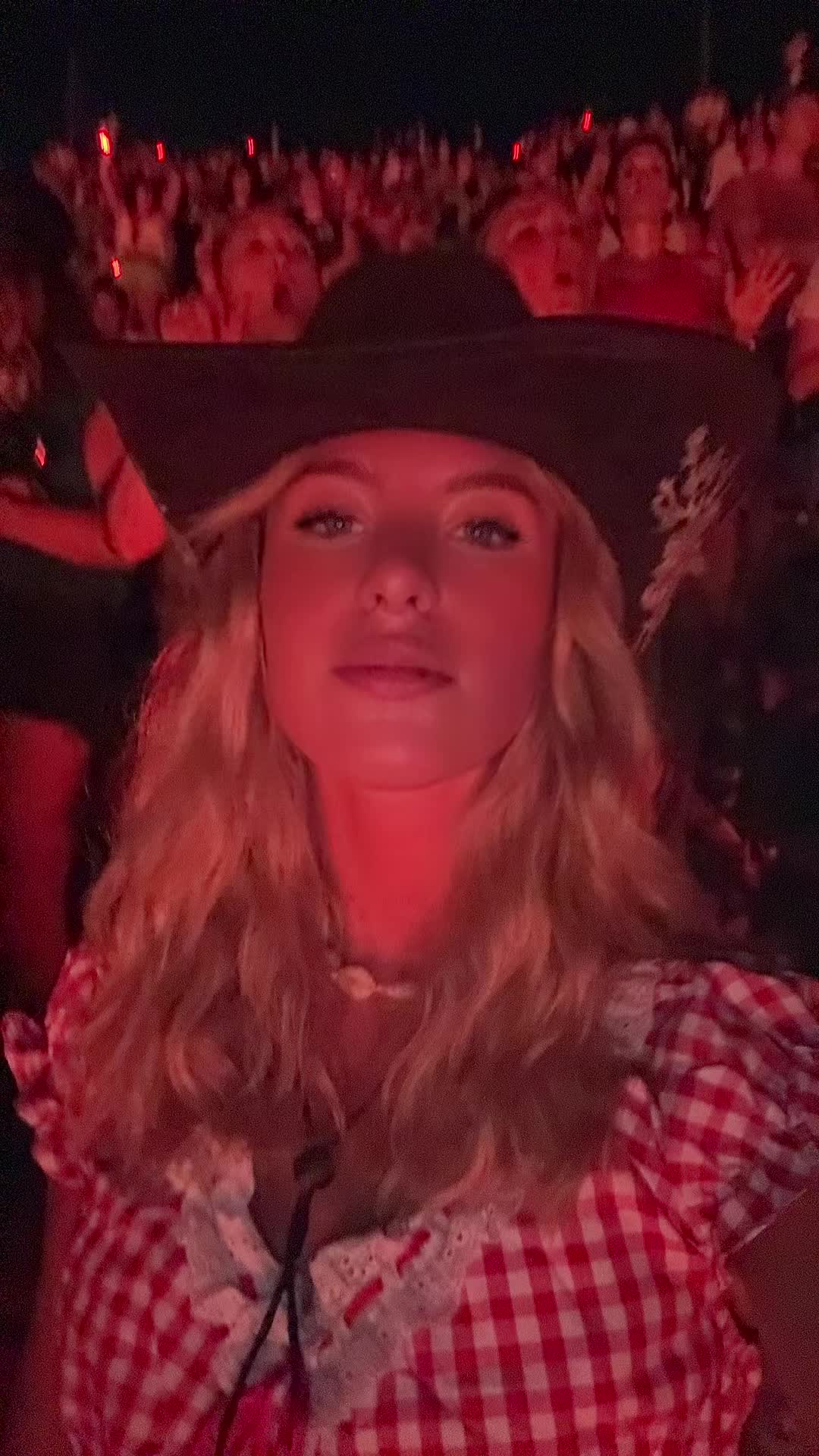 @Lilou🌊