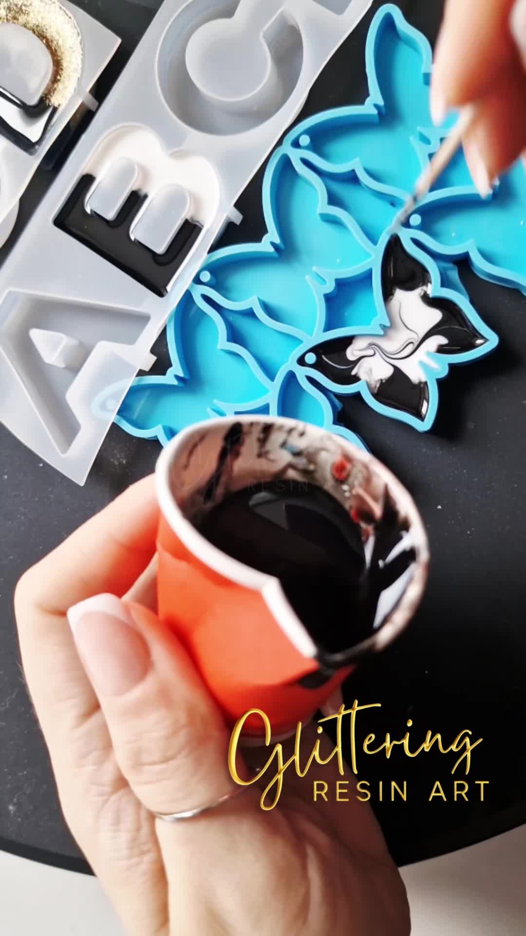@GlitteringResinArt