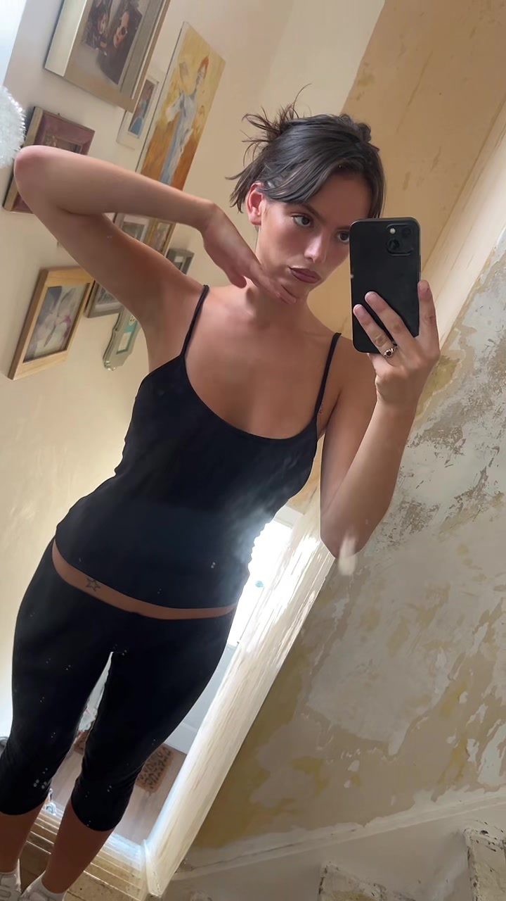 @Ella