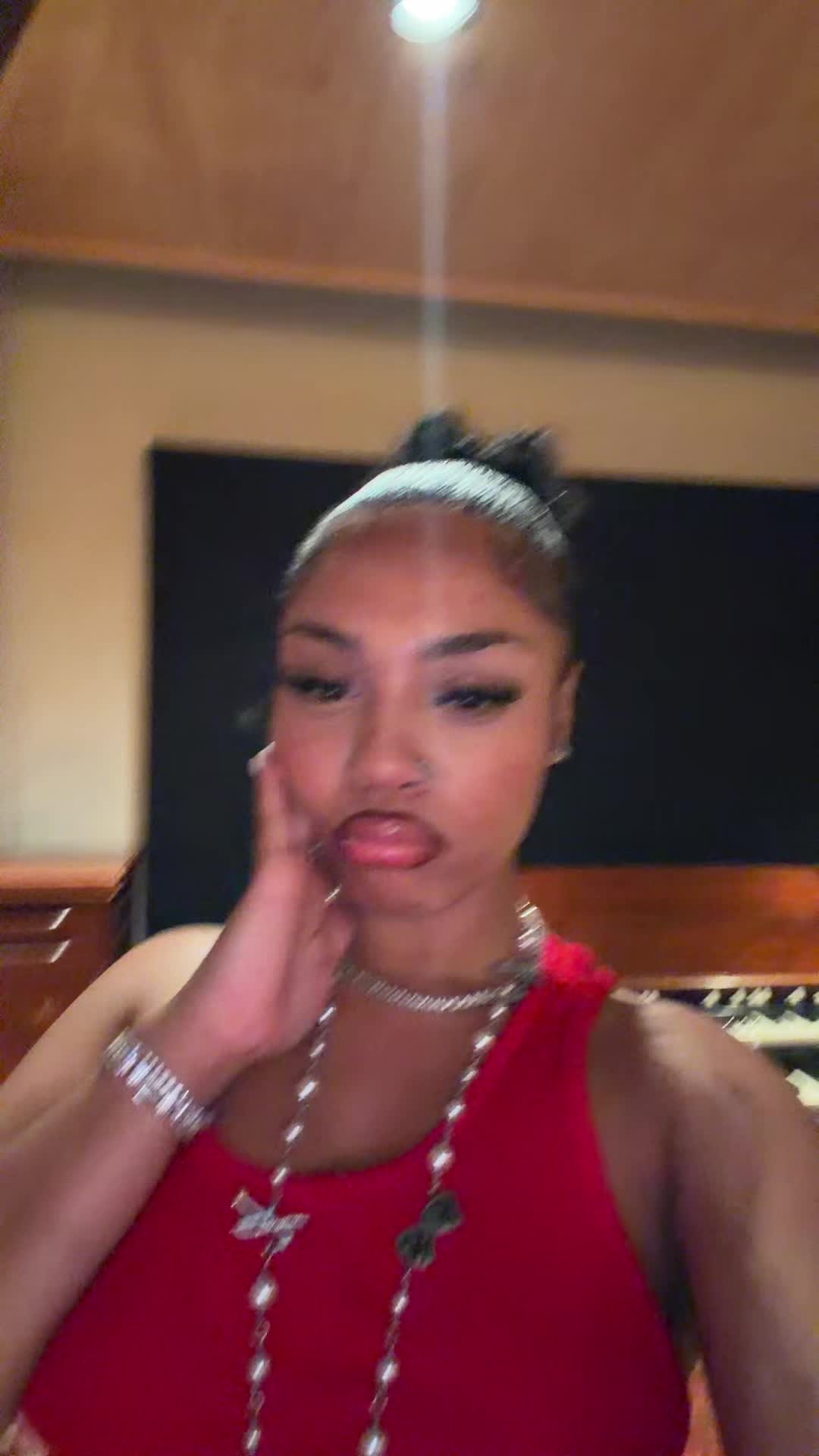 @LEO!