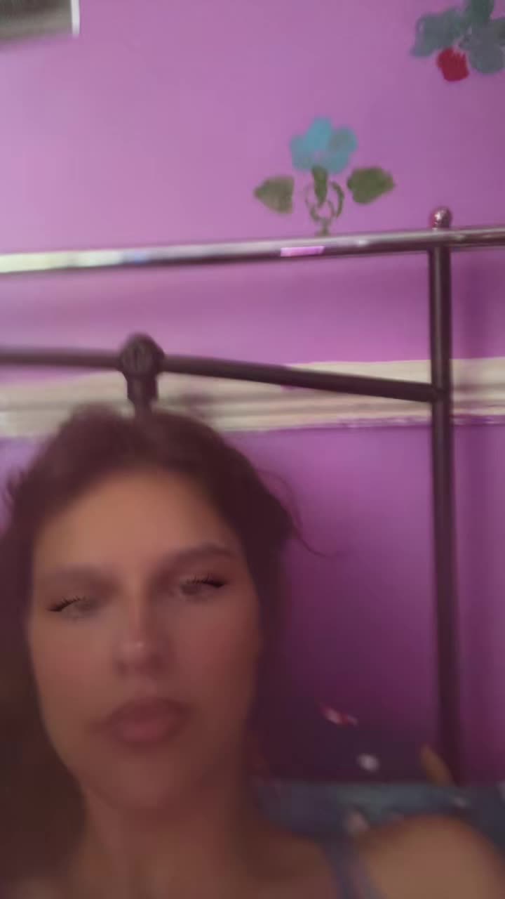 @Millie 💜💙🤍
