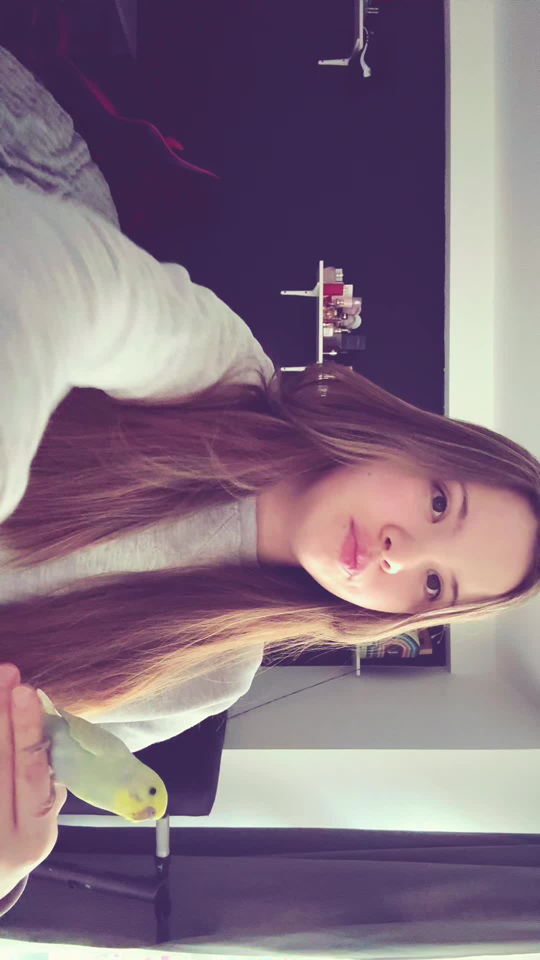 @Ronya_07