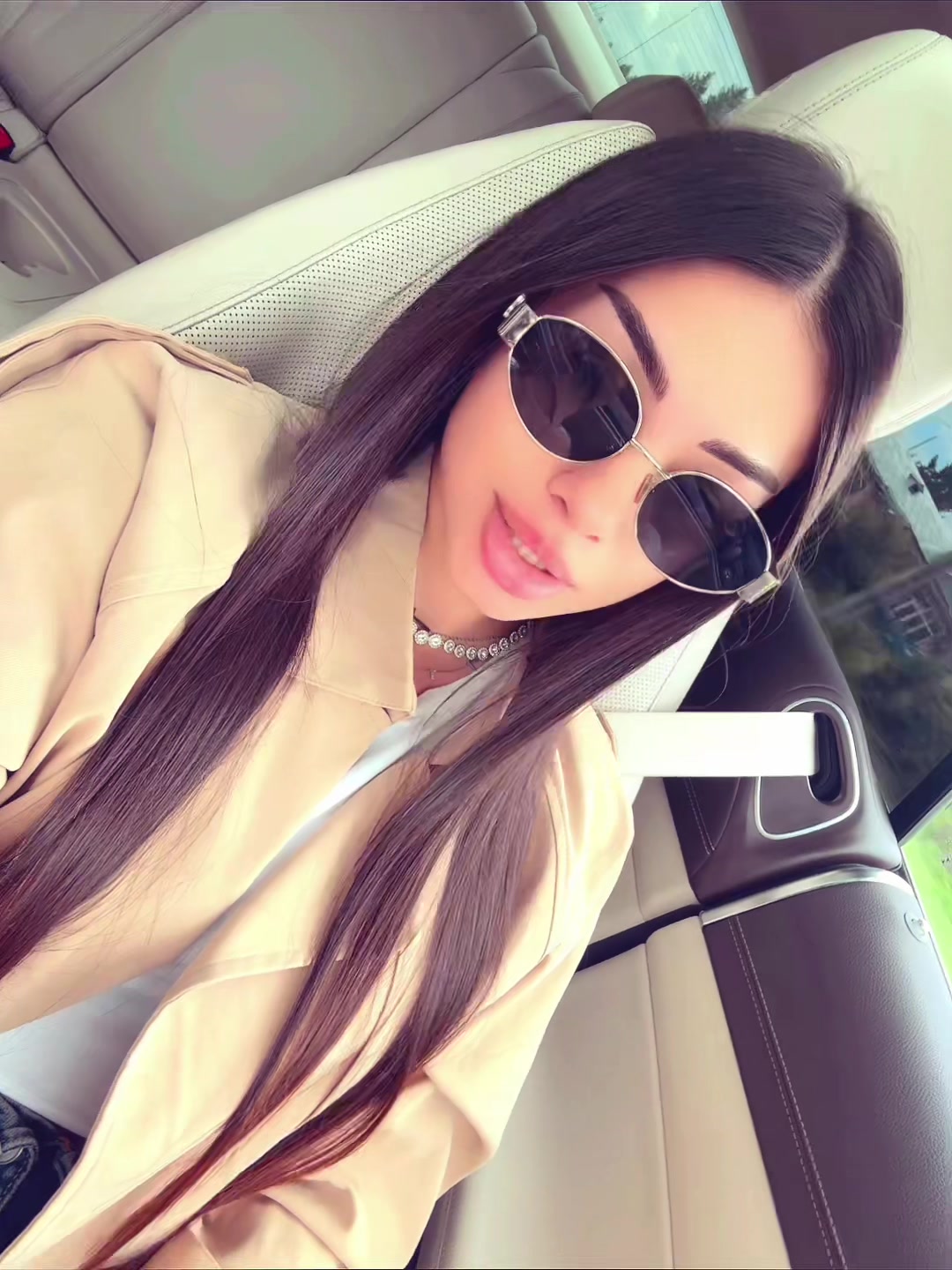 @Elissa
