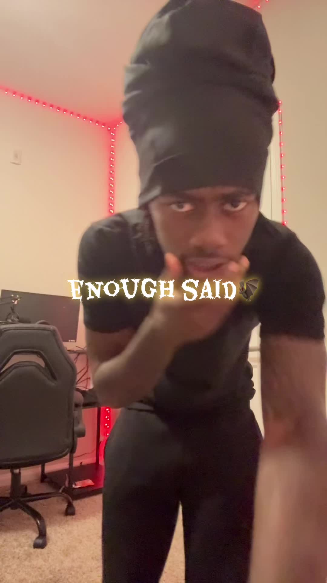 @𝔤𝔬𝔩𝔡𝔢𝔫 𝔠𝔥𝔦𝔩𝔡👁