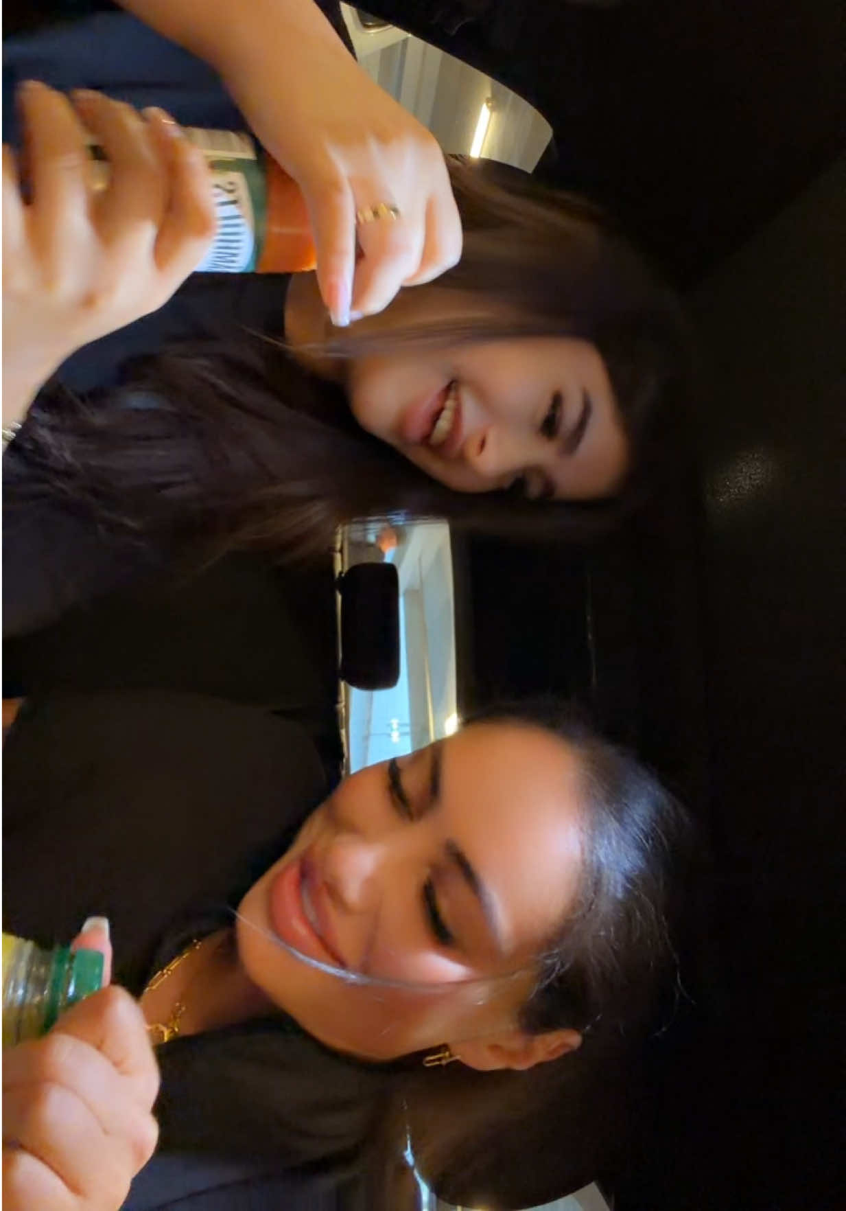 @SARALIVESS ⚡️