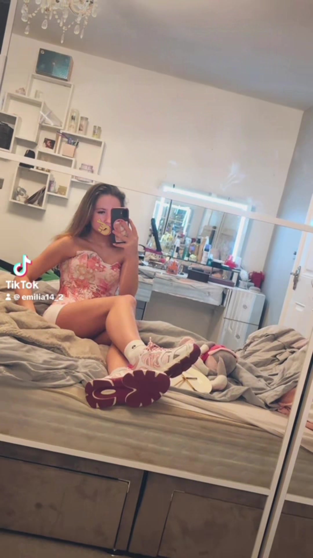 @𝐸𝓂𝒾𝓁𝒾𝒶 𝒮𝒶𝒾𝒸𝒶𝓃𝑒