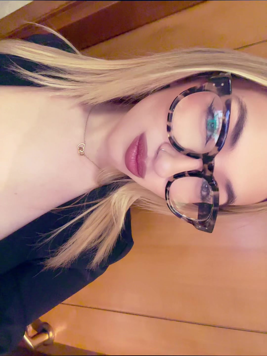 @iris
