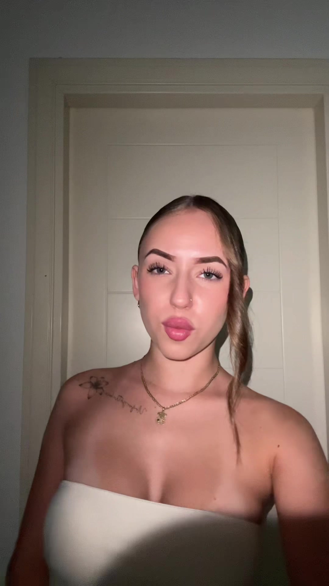 @🇷🇺🌸