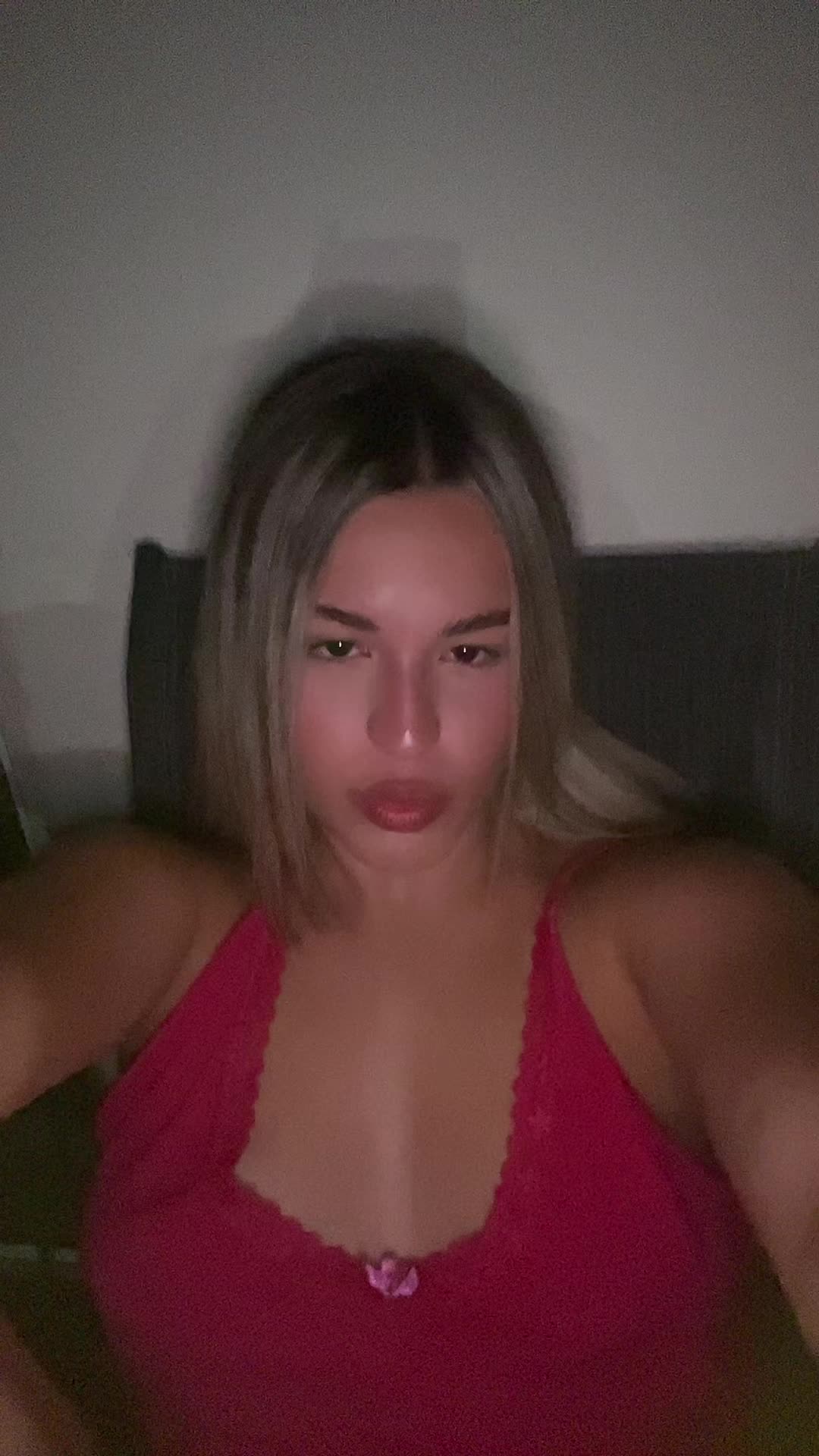 @mìa