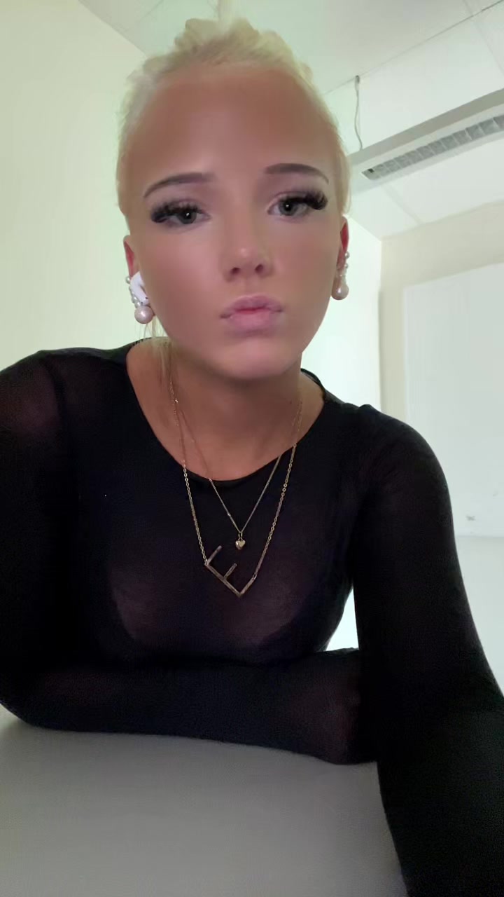 @👱🏼♀️🫰🏼6️⃣7️⃣🫰🏼👱🏼♀️