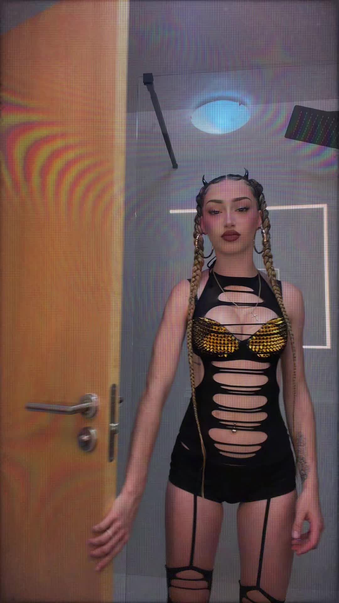 @๐๐๐