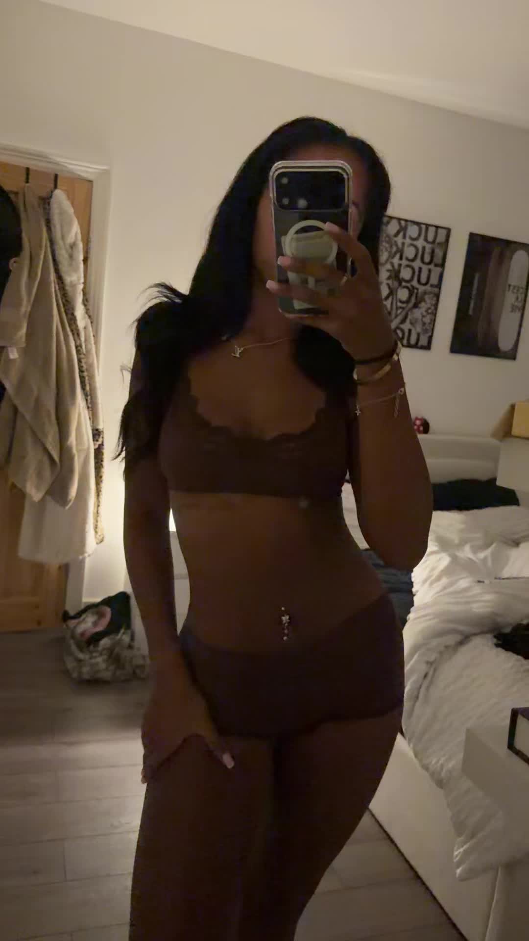 @Shan 🥂