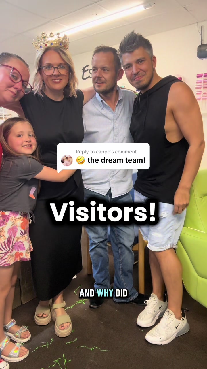 @Essar Aitch®️ / Sharon