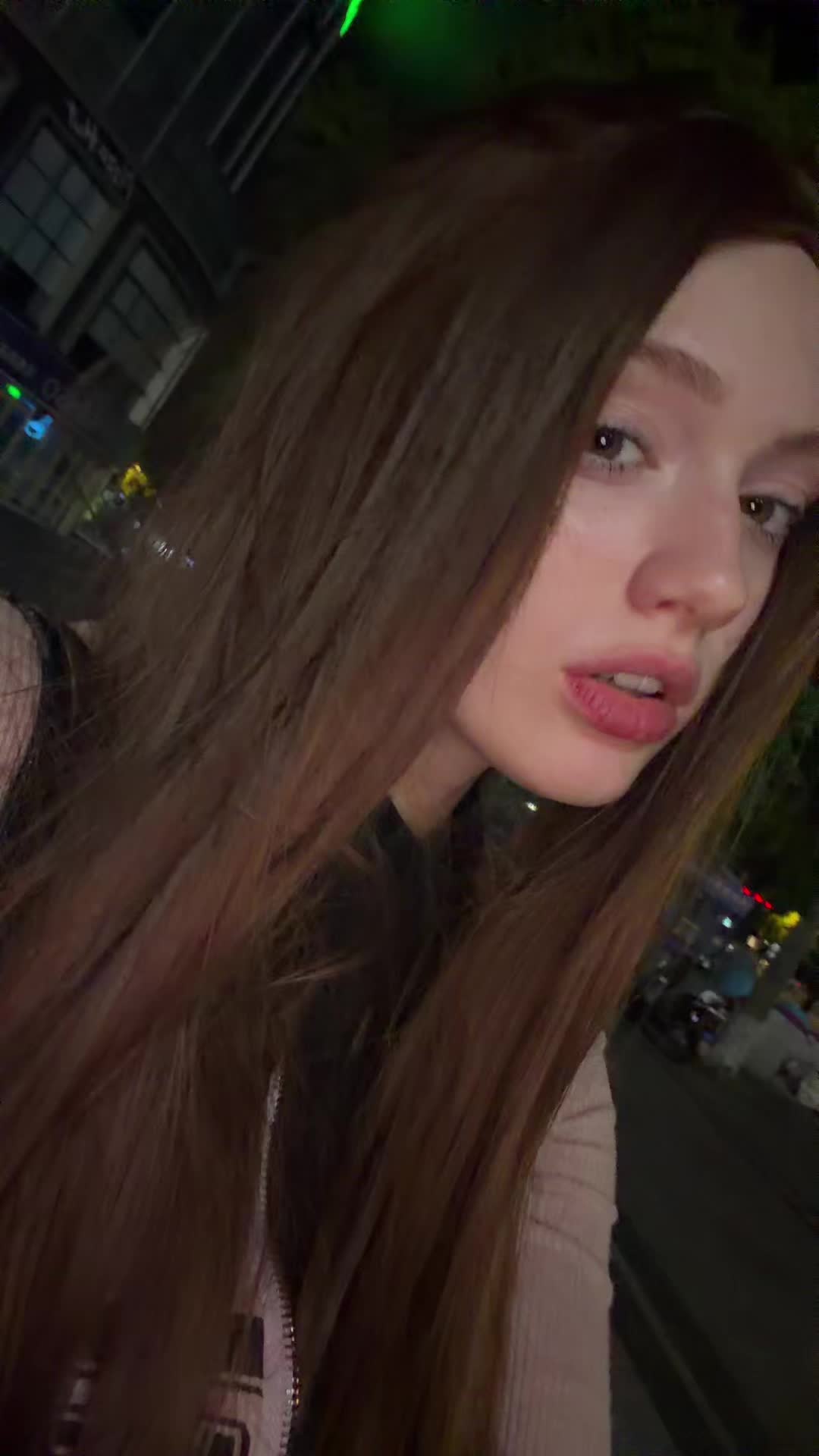 @MarisaLeona_