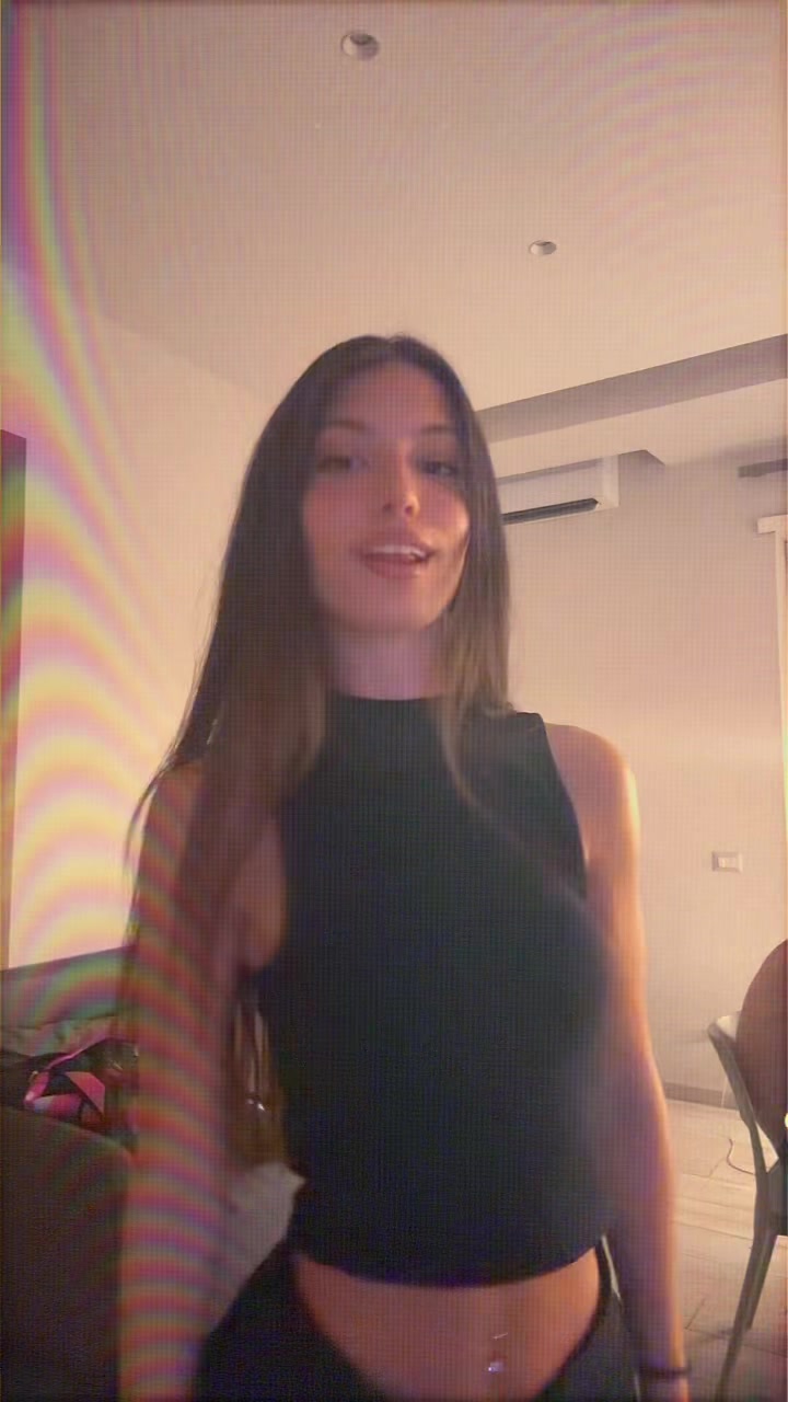 @V🌟