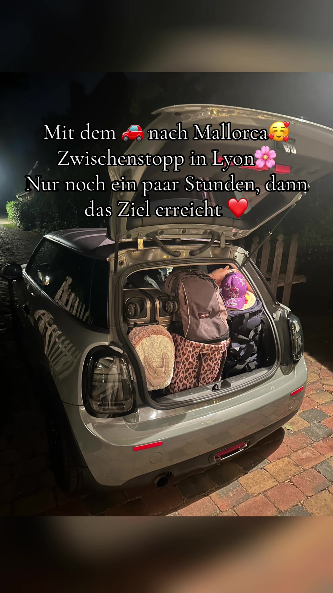 @sophielouisb