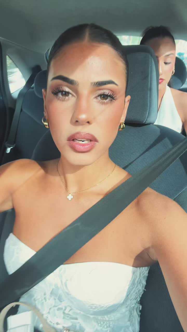 @Candela López