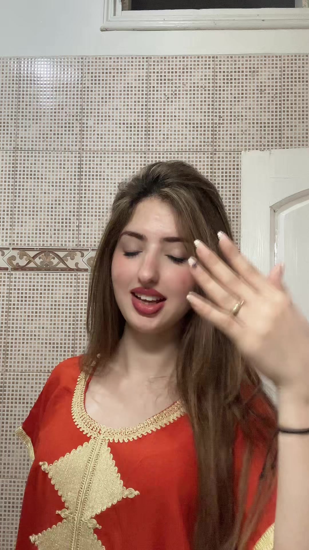 @Douae
