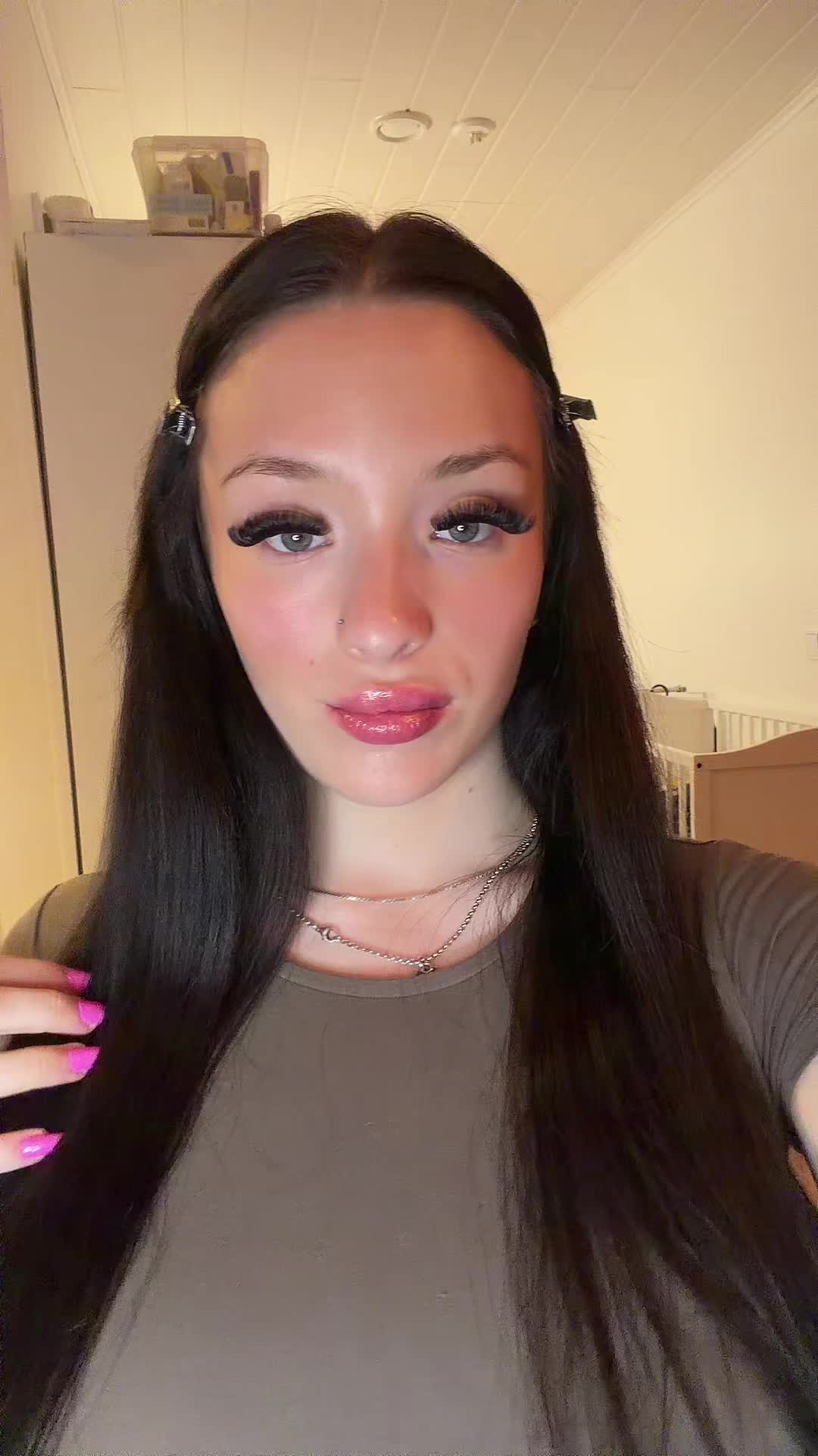 @victoria🇷🇺