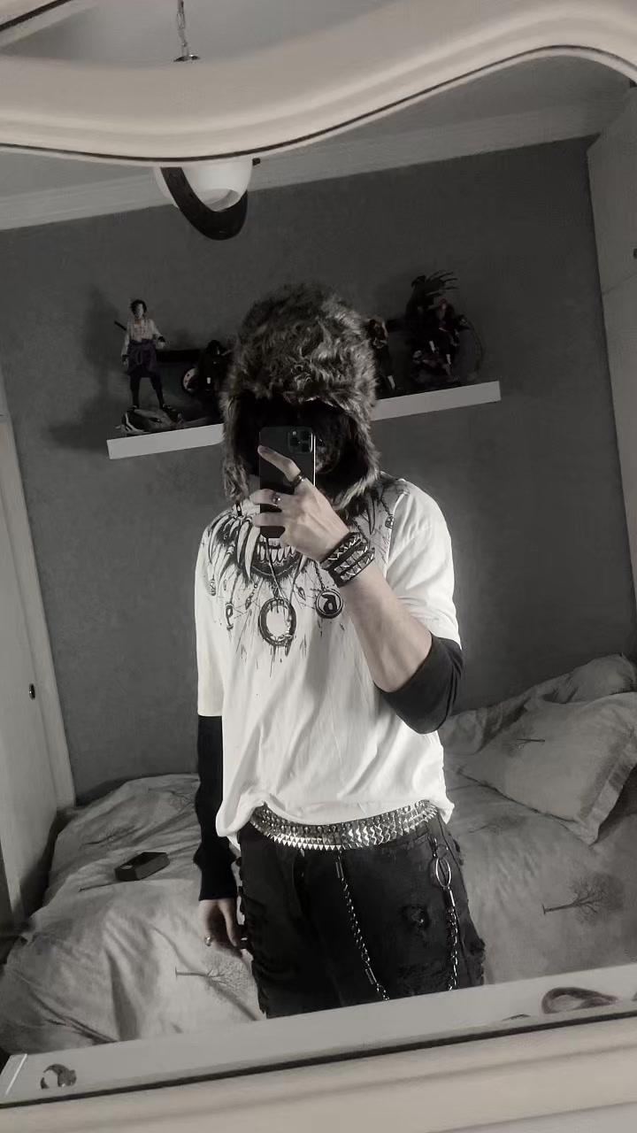 @blooodyravenn