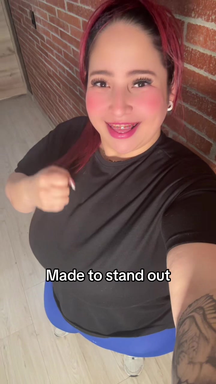 @lolaqueen1