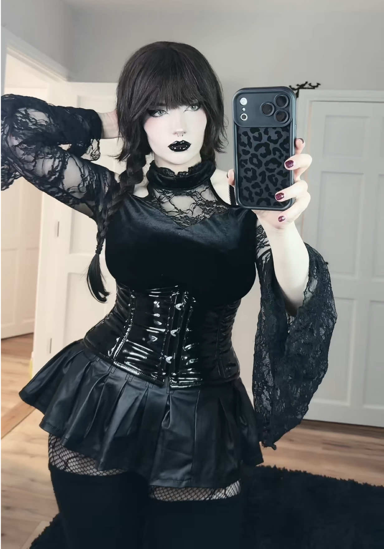 @cutiegothxo1