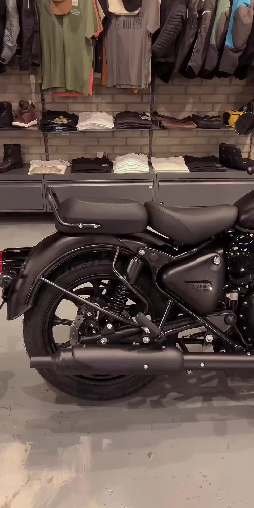 @Royal Enfield Sonia🏍️🇦🇷