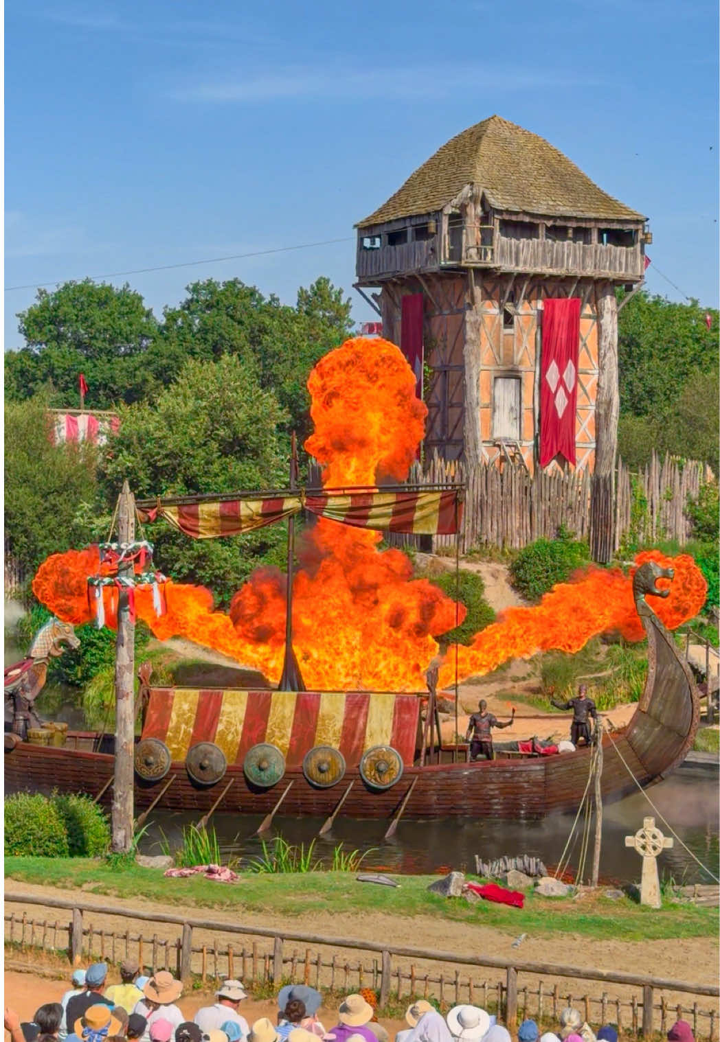 @Themepark Explorers