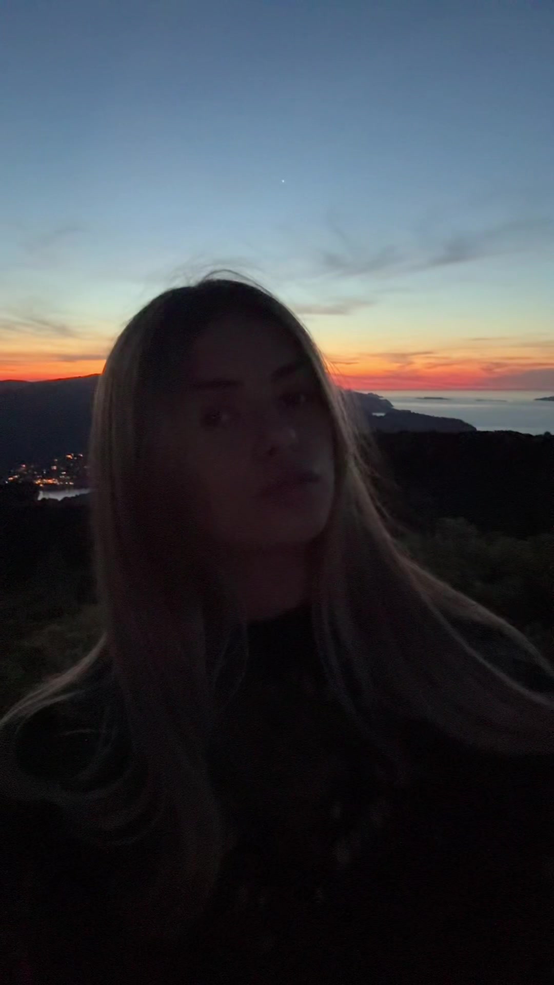 @𝑳𝒐𝒖𝒂𝒏𝒏𝒆