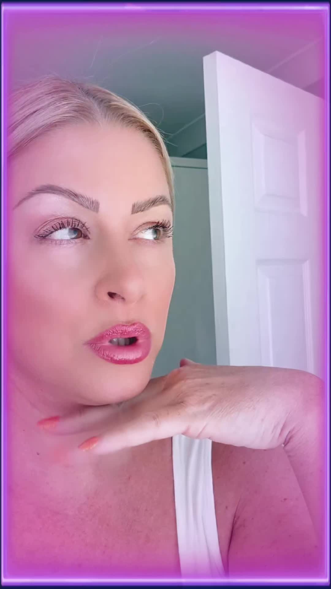 @Miss L