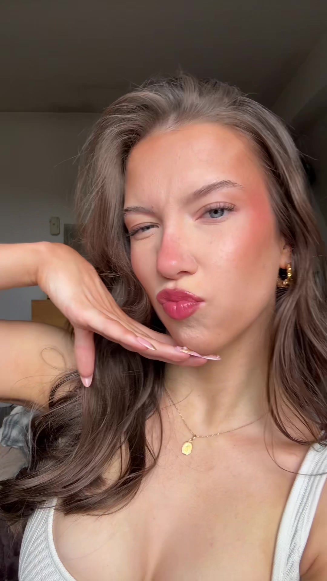 @anniequinn