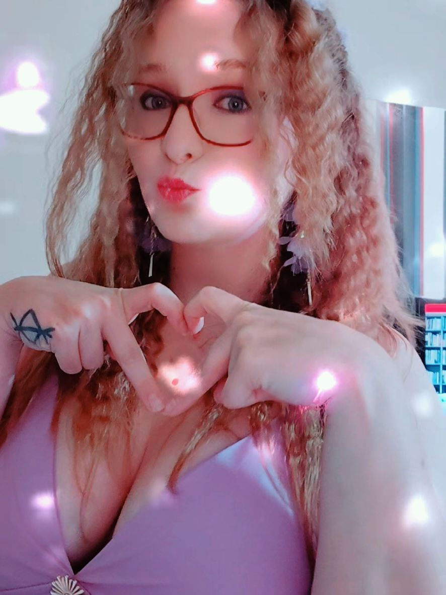 @cazzy_cos