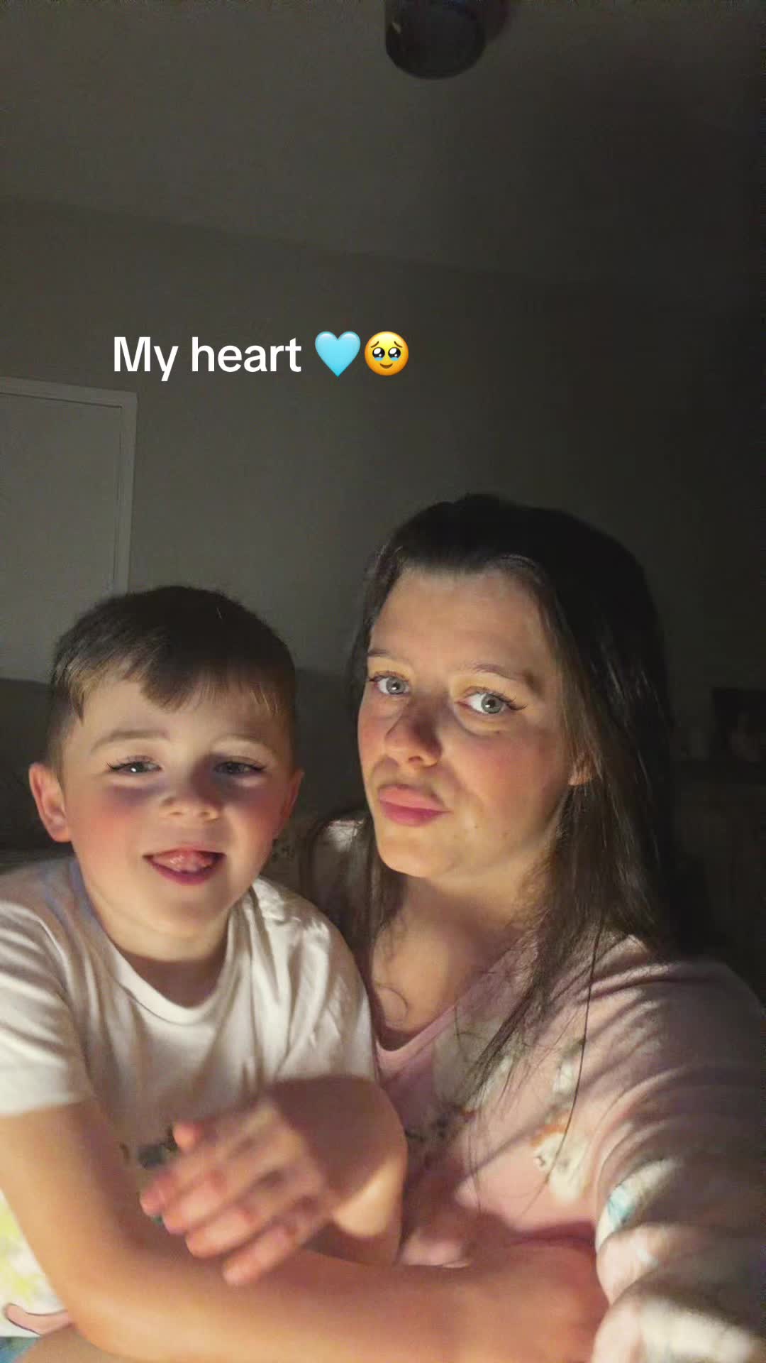 @Chloe~ boy mum x