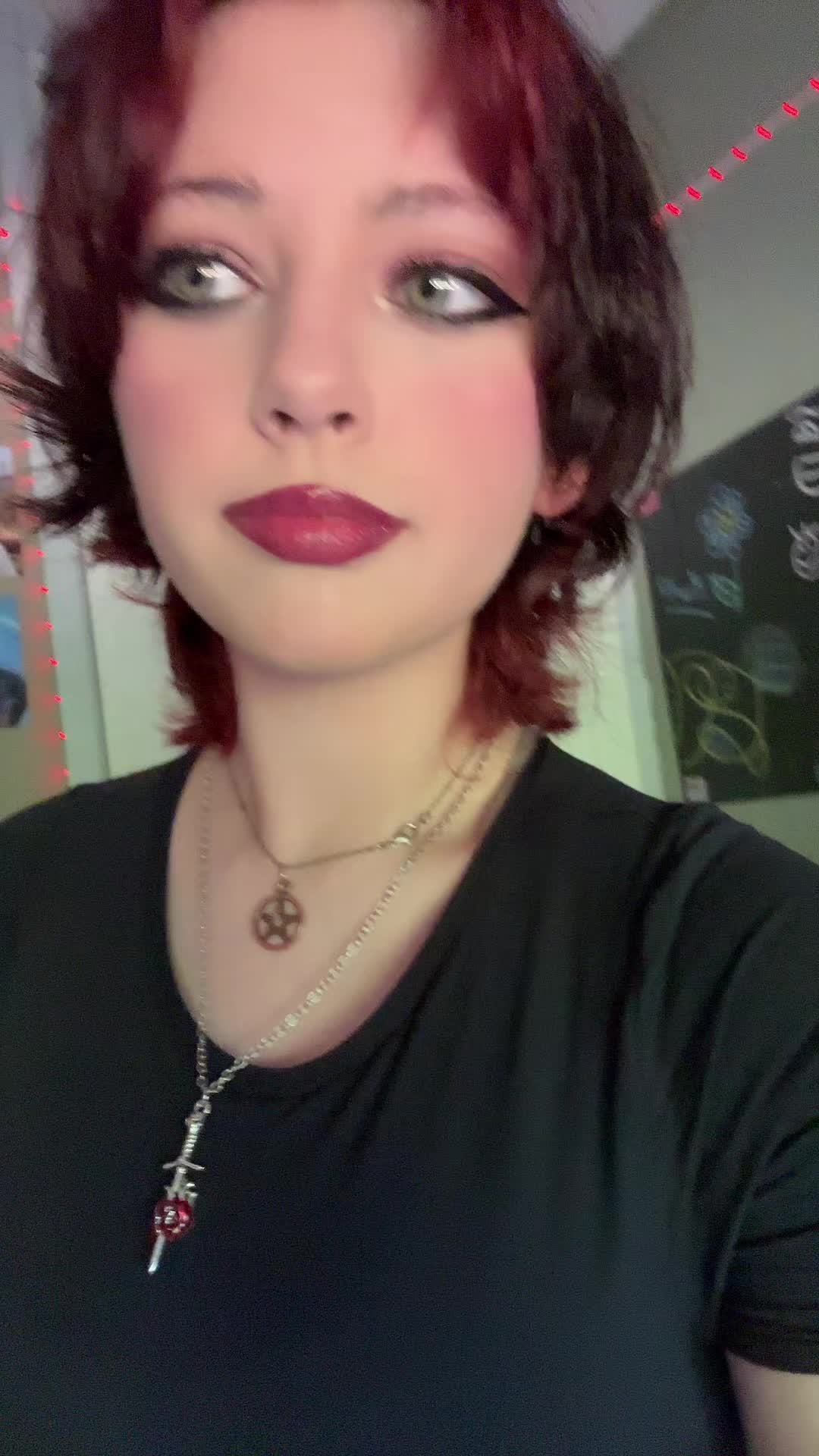 @izzy daisy
