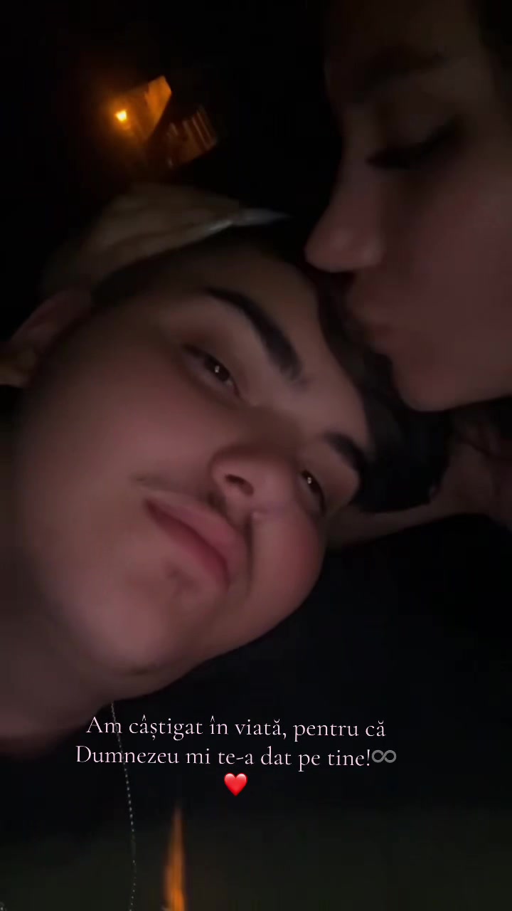 @𝑎𝑙𝑒𝑒